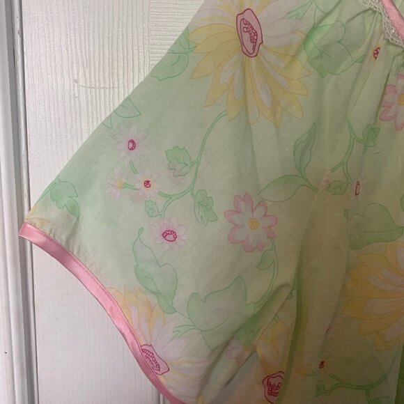 Vintage Vanity Fair Floral House Dress Caftan Muu Muu | Cotton Snap Front Size M - Picture 6 of 9